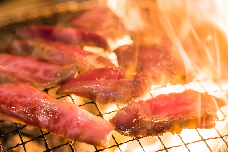 単品からコースまで多彩なメニュー構成